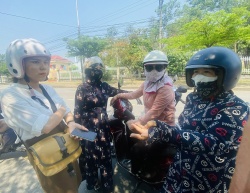 Công nhân Dệt Hòa Khánh chật vật đòi nợ lương, bảo hiểm xã hội