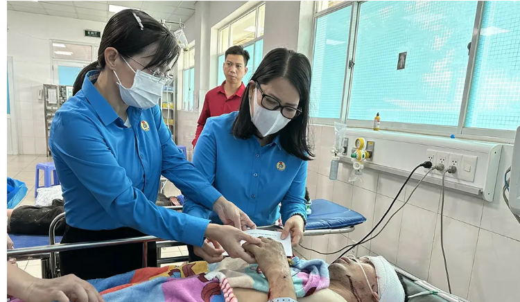 Vụ nổ lò hơi ở Đồng Nai: Sức khoẻ các công nhân được cấp cứu ra sao?