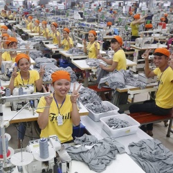 Công ty TNHH Thời trang Star tuyển 1.000 công nhân may thu nhập 12-17 triệu đồng/tháng