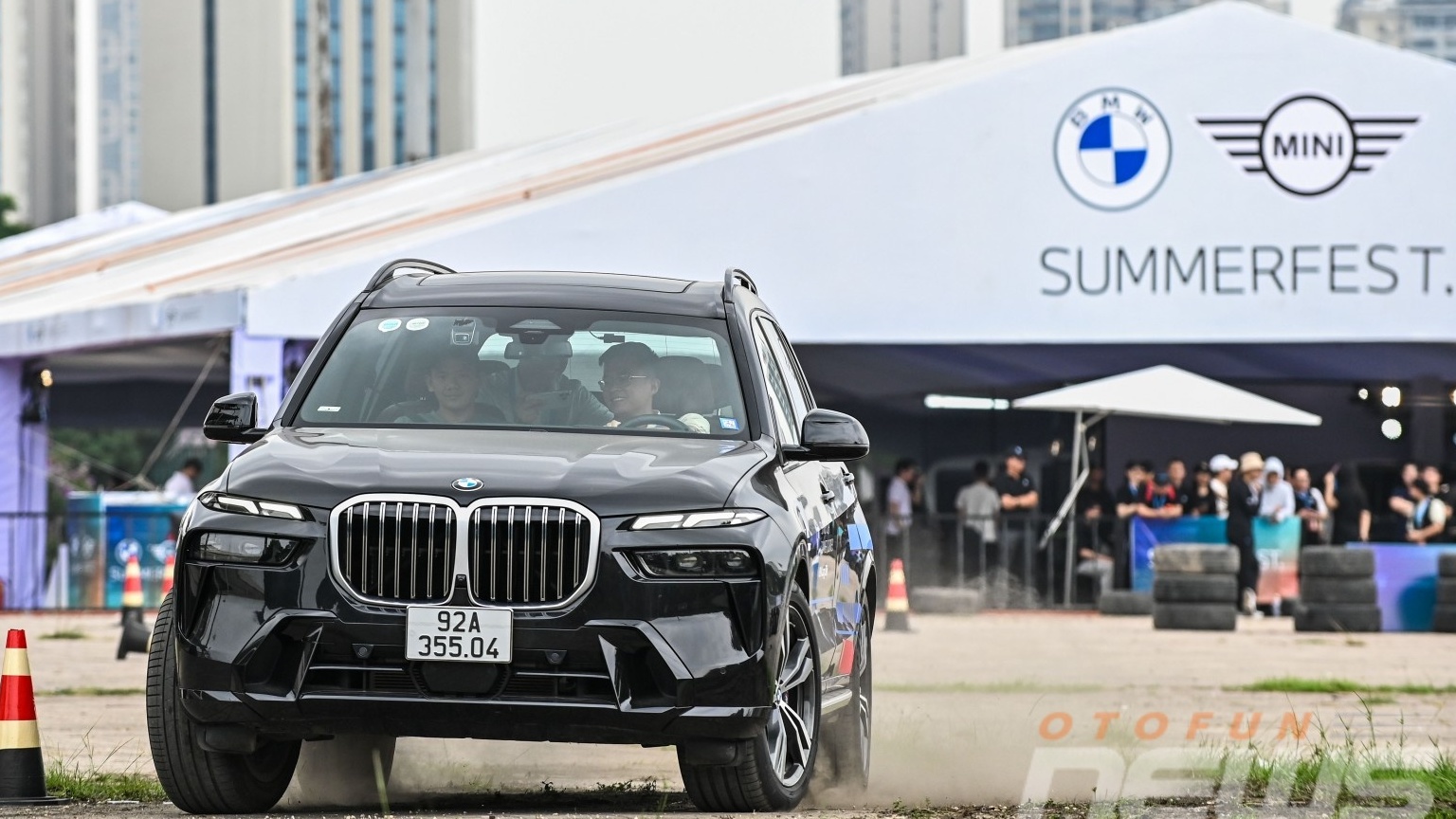 Tận hưởng cảm giác lái phấn khích tại BMW SummerFest Hà Nội