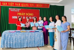 Cô giáo Lê Thị Hoa - chủ tịch công đoàn cơ sở gương mẫu, gần gũi