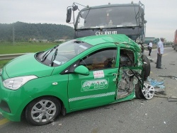 Bảo hiểm hành khách đi xe taxi bị tai nạn