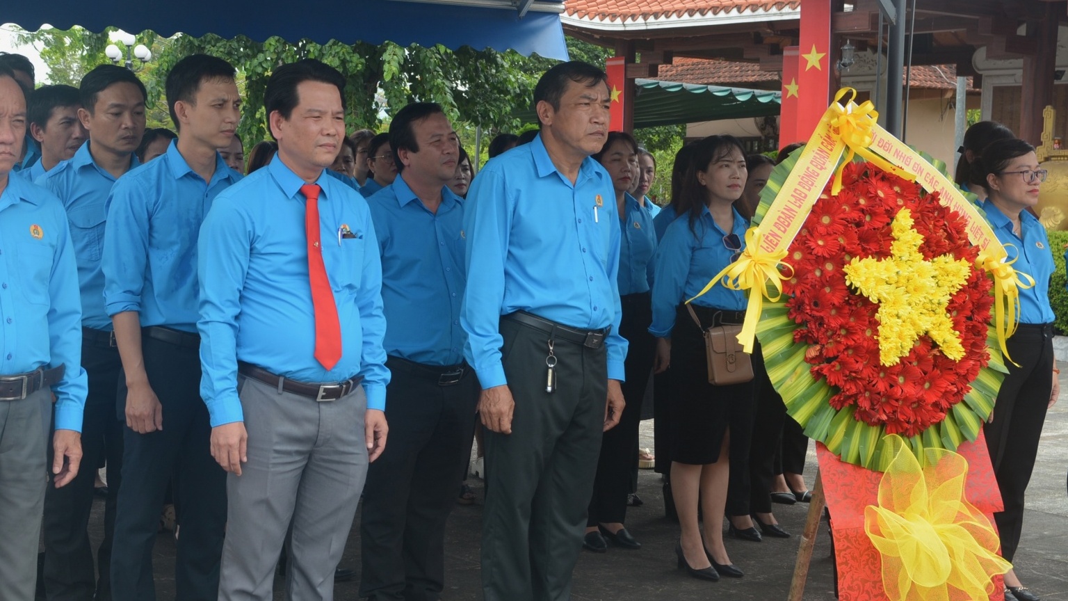 Đà Nẵng: Công đoàn dâng hương tưởng nhớ các Anh hùng Liệt sĩ