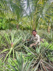 Người thầy độc thân mà không cô đơn nhờ 