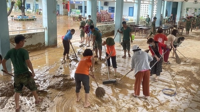 Làm thế nào để có nước sạch sinh hoạt sau lũ lụt?