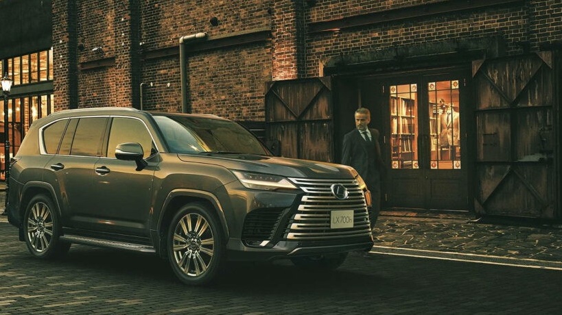 Cận cảnh Lexus LX700h 2025