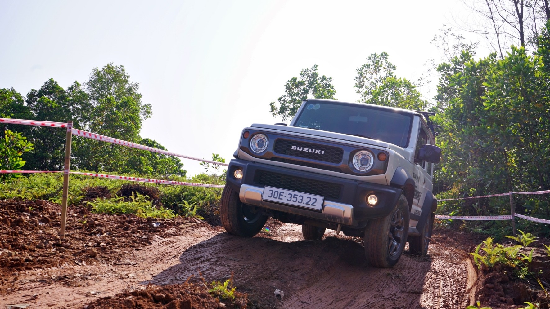 Đến PVOIL VOC 2024 và trải nghiệm cung đường off-road đa dạng cùng Suzuki Jimny