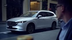 Mazda CX-8 2024 tăng giá so với bản cũ