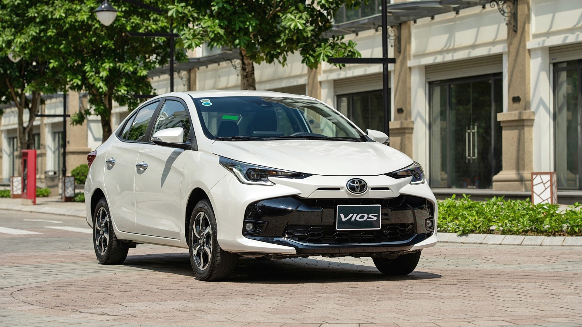 Toyota Vios 'rộng cửa' về nhất phân khúc sedan cỡ B năm 2024