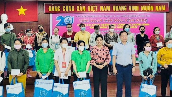 Thưởng Tết ở công ty đông công nhân lao động nhất ở TP. HCM