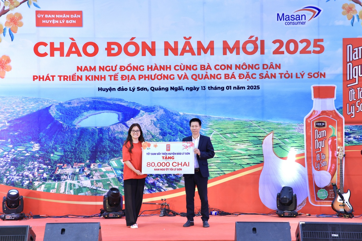 Bước sang năm mới 2025, Nam Ngư tiếp tục đồng hành cùng bà con nông dân phát triển kinh tế địa phương và quảng bá đặc sản tỏi Lý Sơn