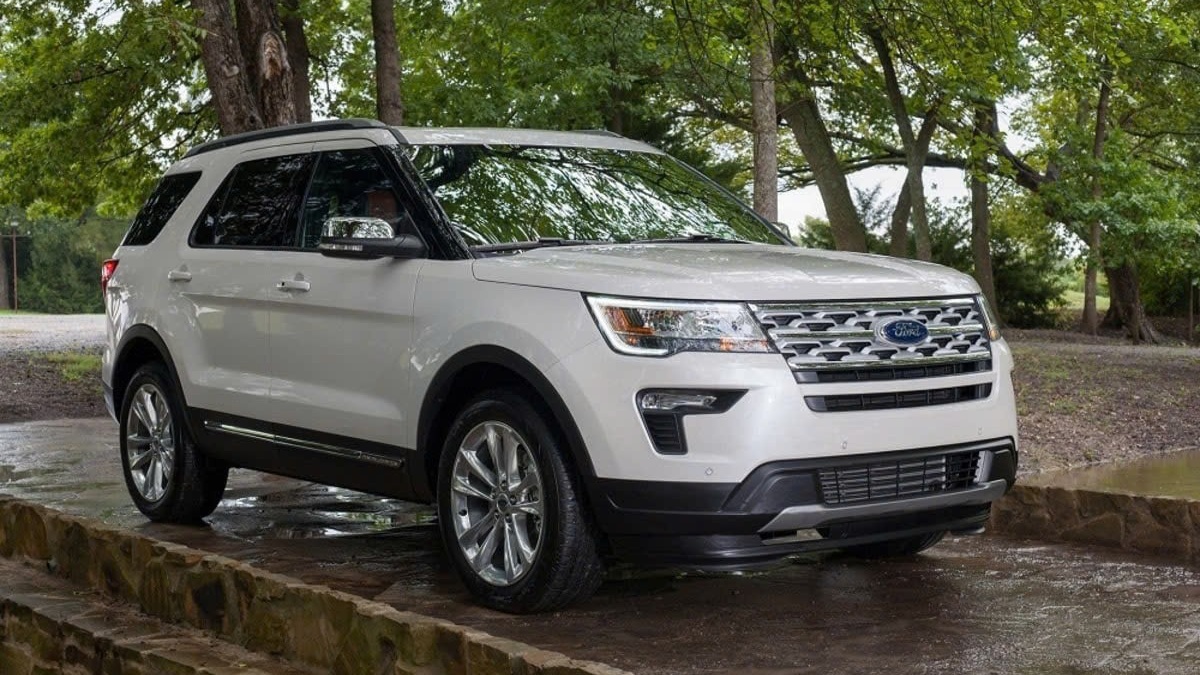 Hơn 4.000 xe Ford Explorer tại Việt Nam bị triệu hồi