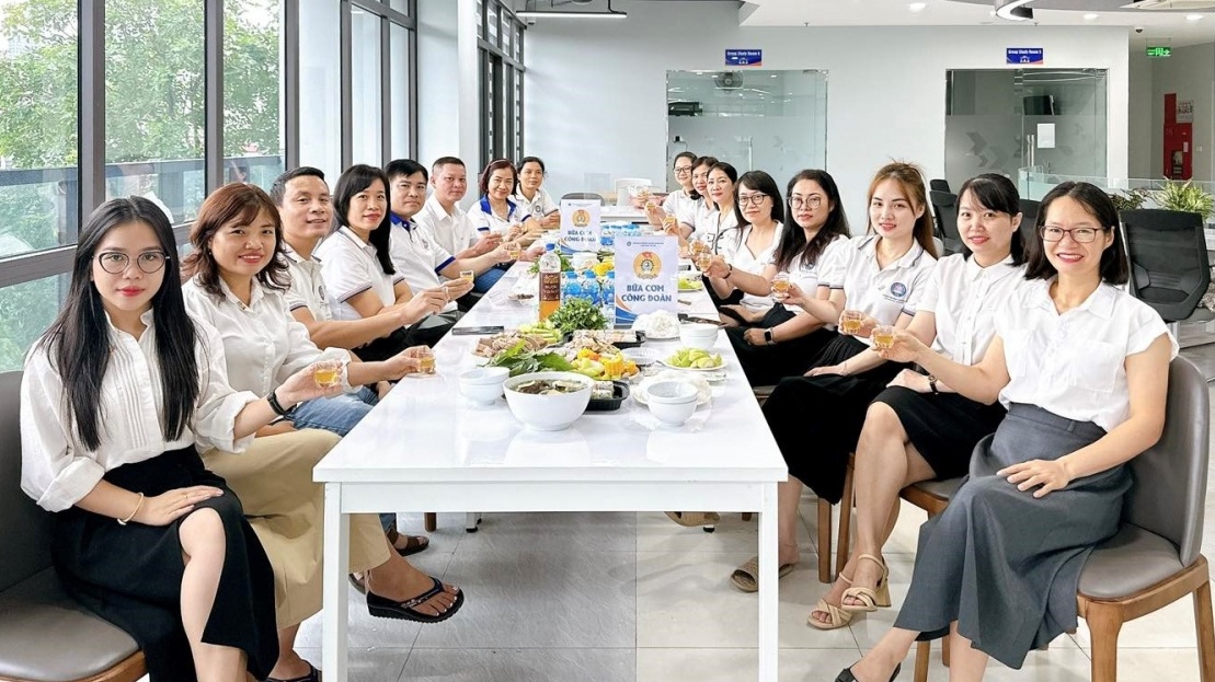 Công đoàn Thư viện Trường Đại học Thương mại - nơi lan tỏa những yêu thương và gắn kết