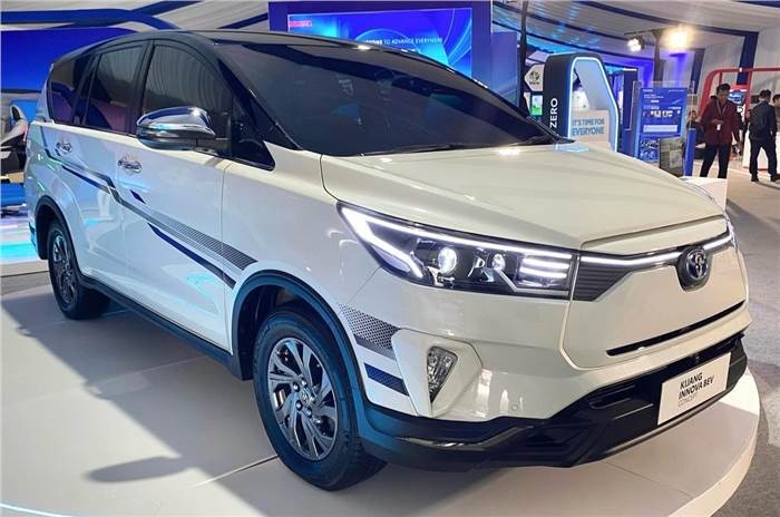 Toyota Innova thuần điện lộ diện tại triển lãm IIMS 2025