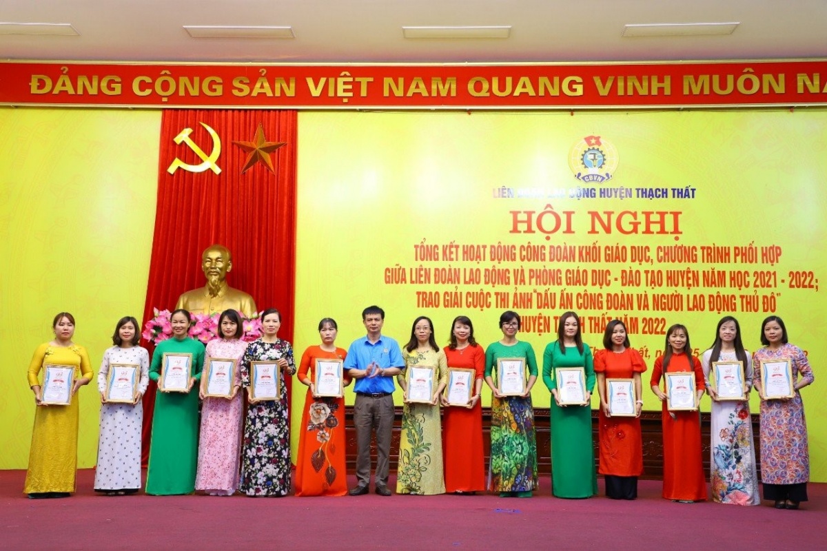 Người thủ lĩnh tận tâm của Công đoàn Trường Tiểu học Hương Ngải