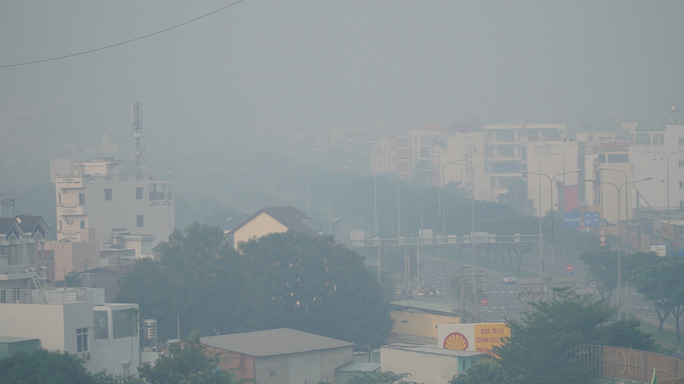 thanh pho ho chi minh bau troi dang trang duc nguy co o nhiem khong khi tai dien