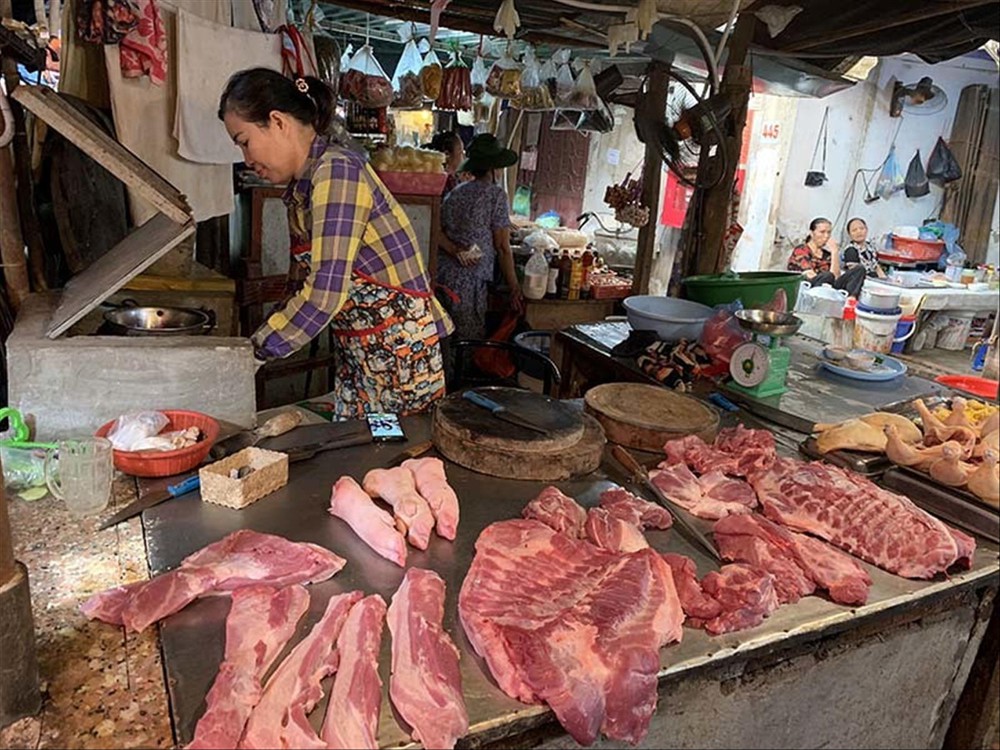 Thịt heo tăng giá: Hà Nội tiểu thương làm giá, Tp Hồ Chí Minh lập sàn giao dịch heo