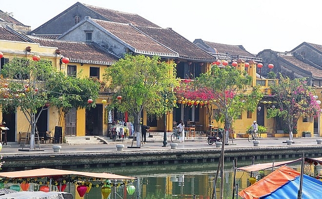 hoi an tien hanh gian cach xa hoi toan thanh pho