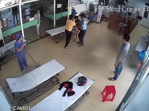Công đoàn Y tế Việt Nam đề nghị xử lý bệnh nhân đấm vào mặt bác sĩ