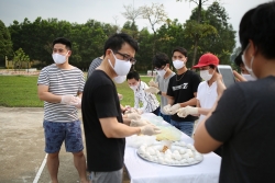 Bánh trôi, bánh chay và "tình quân dân” trong khu cách ly quân đội