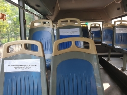 Ngày đầu tiên xe buýt Hà Nội trở lại hoạt động 100% tuyến: Vắng khách!