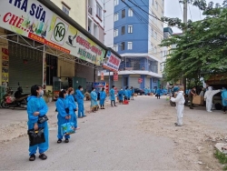 Di chuyển 7.000 công nhân thôn Núi Hiểu nhằm giảm áp lực phòng, chống dịch