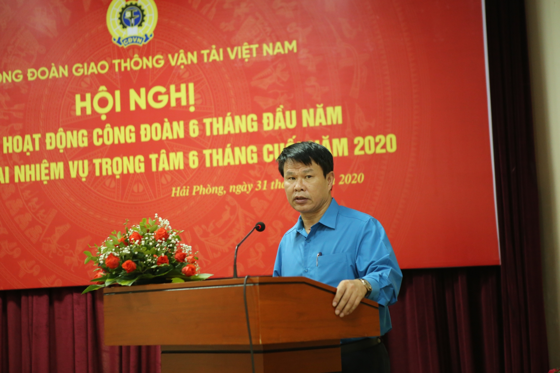 trong kho khan cong doan khang dinh vai tro cau noi doanh nghiep va nguoi lao dong