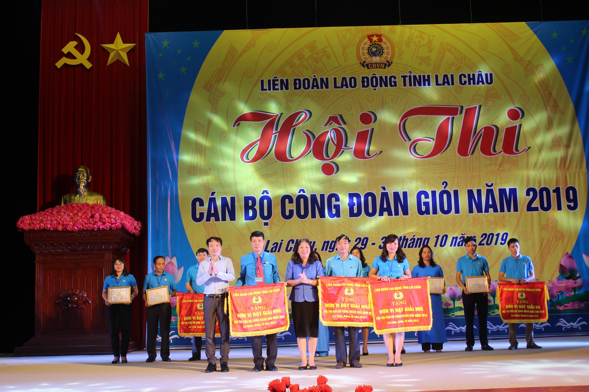 180 thí sinh tham gia thi cán bộ công đoàn giỏi