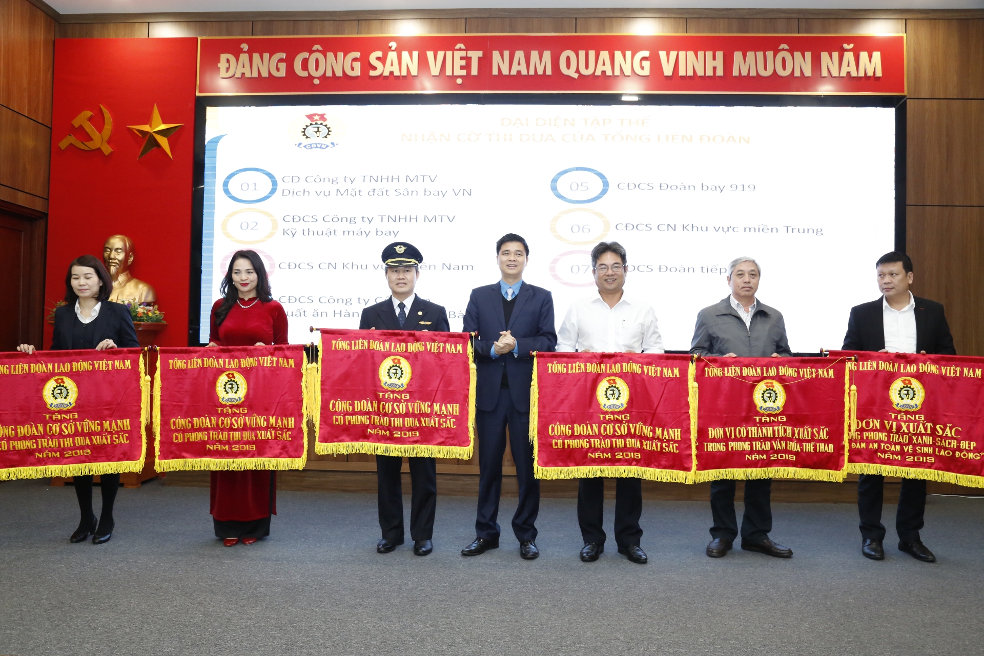 cong doan dong hanh cung doanh nghiep hoan thanh thang loi nhiem vu nam 2019