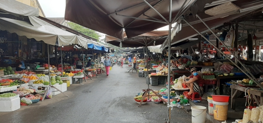 tp hoi an ngay dau gian cach xa hoi