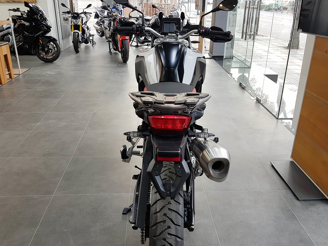 can canh xe phuot bmw f850 gs