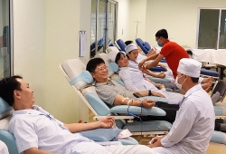 Tổng Liên đoàn Lao động Việt Nam kêu gọi người lao động hiến máu giữa mùa dịch Corona