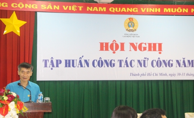 hon 50 can bo cong doan du hoi nghi tap huan nu cong