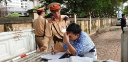 Hơn 23.000 người điều khiển xe máy tại Hà Nội bị xử phạt chỉ trong một tháng