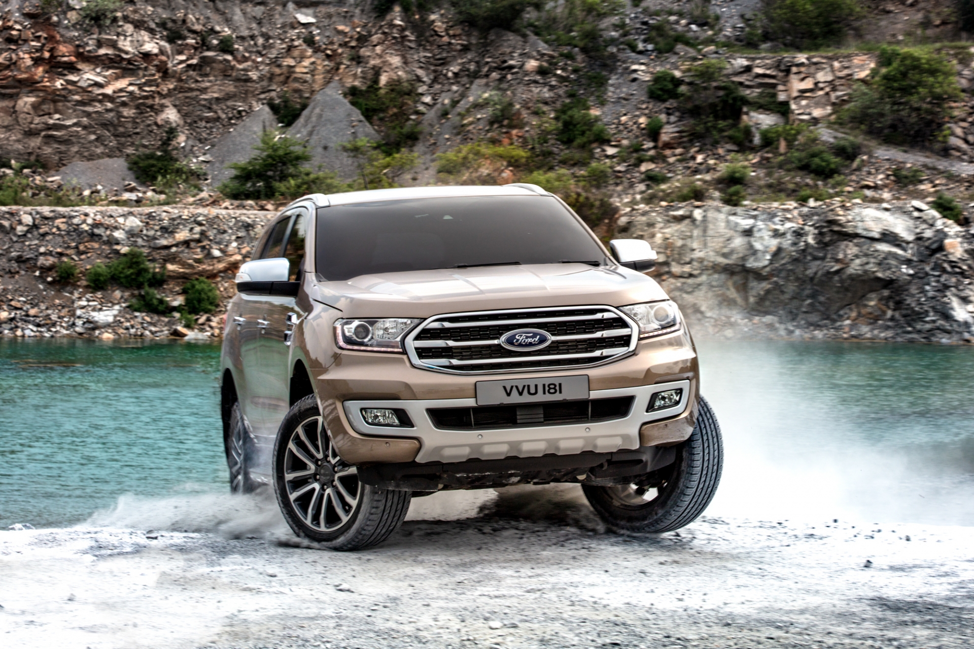 ford everest phuong tien toi uu cho nhung buoi cam trai