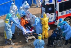 Chỉ trong một ngày: 73 người tử vong vì virus corona