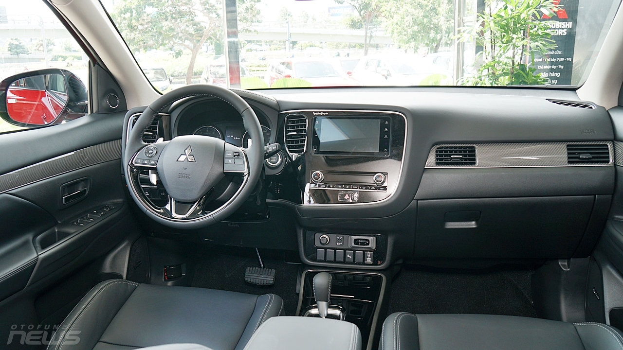 mitsubishi outlander 2020 ra mat tai viet nam voi gia 825 trieu dong