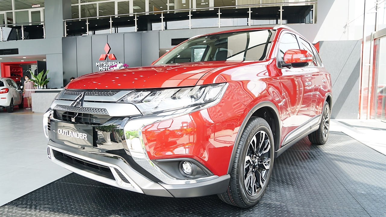 mitsubishi outlander 2020 ra mat tai viet nam voi gia 825 trieu dong