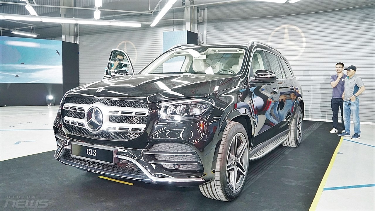 can canh suv 7 cho hang sang mercedes benz gls 450 4matic