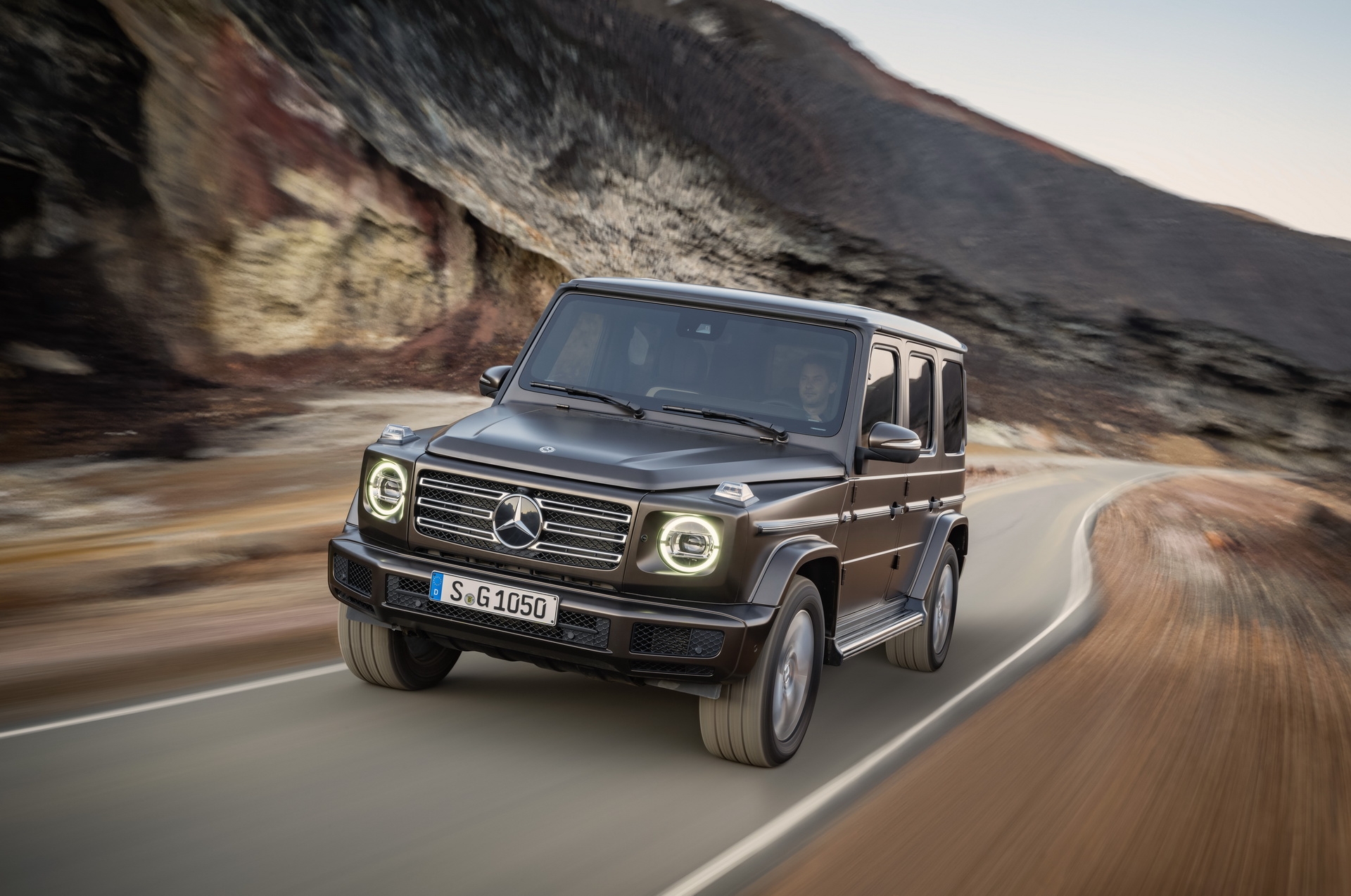 Mercedes G400d động cơ diesel giá 4,2 tỷ đồng tại Úc