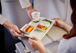 VNA khôi phục và nâng cấp dịch vụ ẩm thực trên chuyến bay