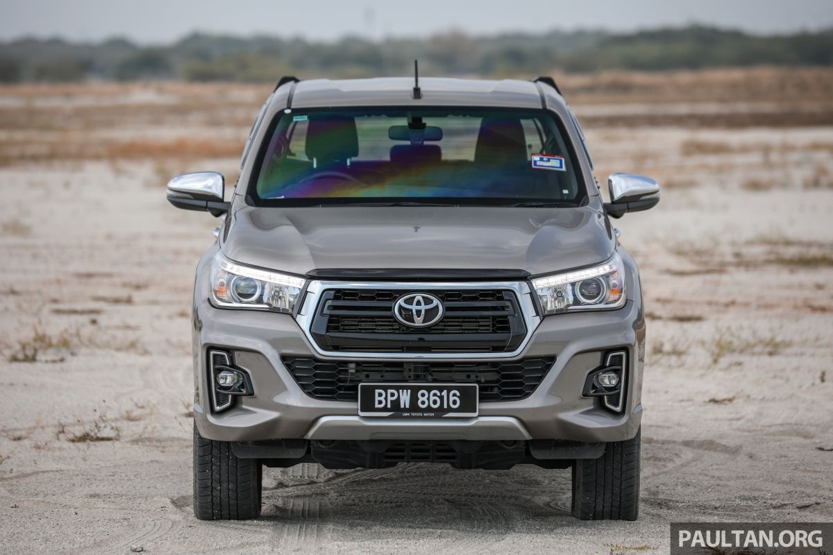 toyota hilux phien ban nang cap se duoc trinh lang vao thang 8