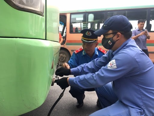 de xuat o to phai co camera lui xe may phai kiem tra khi thai moi duoc luu thong