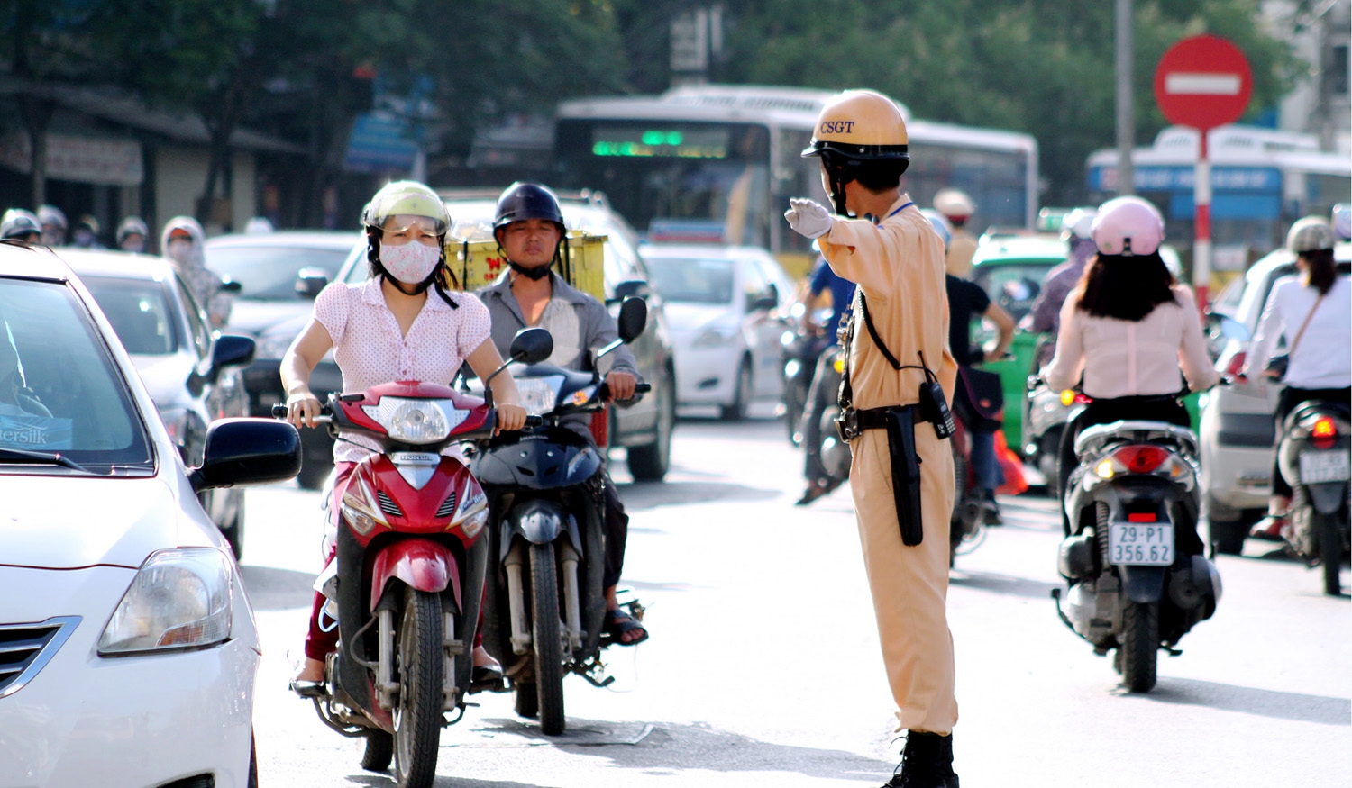 Hà Nội: Không để ùn tắc giao thông kéo dài quá 15 phút trong dịp nghỉ lễ