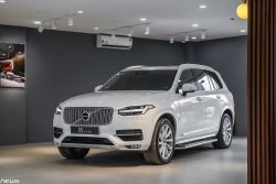 So sánh hai phiên bản Volvo XC90 trước và sau khi nâng cấp