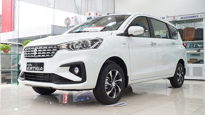 Suzuki Ertiga giảm giá gần 100 triệu đồng tại đại lý