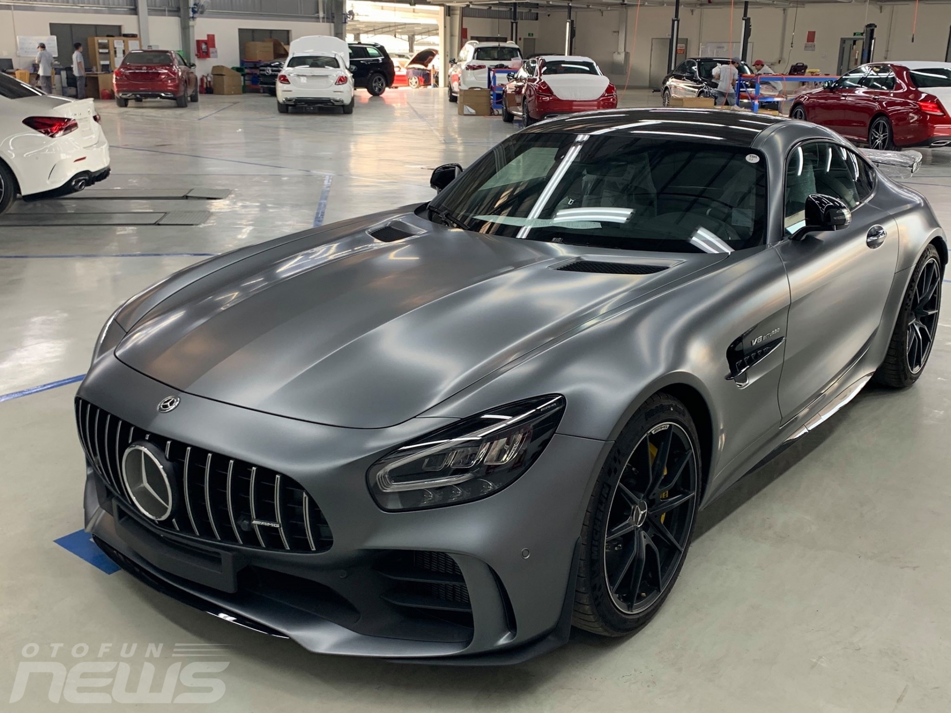 mercedes amg gt r manh thu co gia chi 116 ty dong