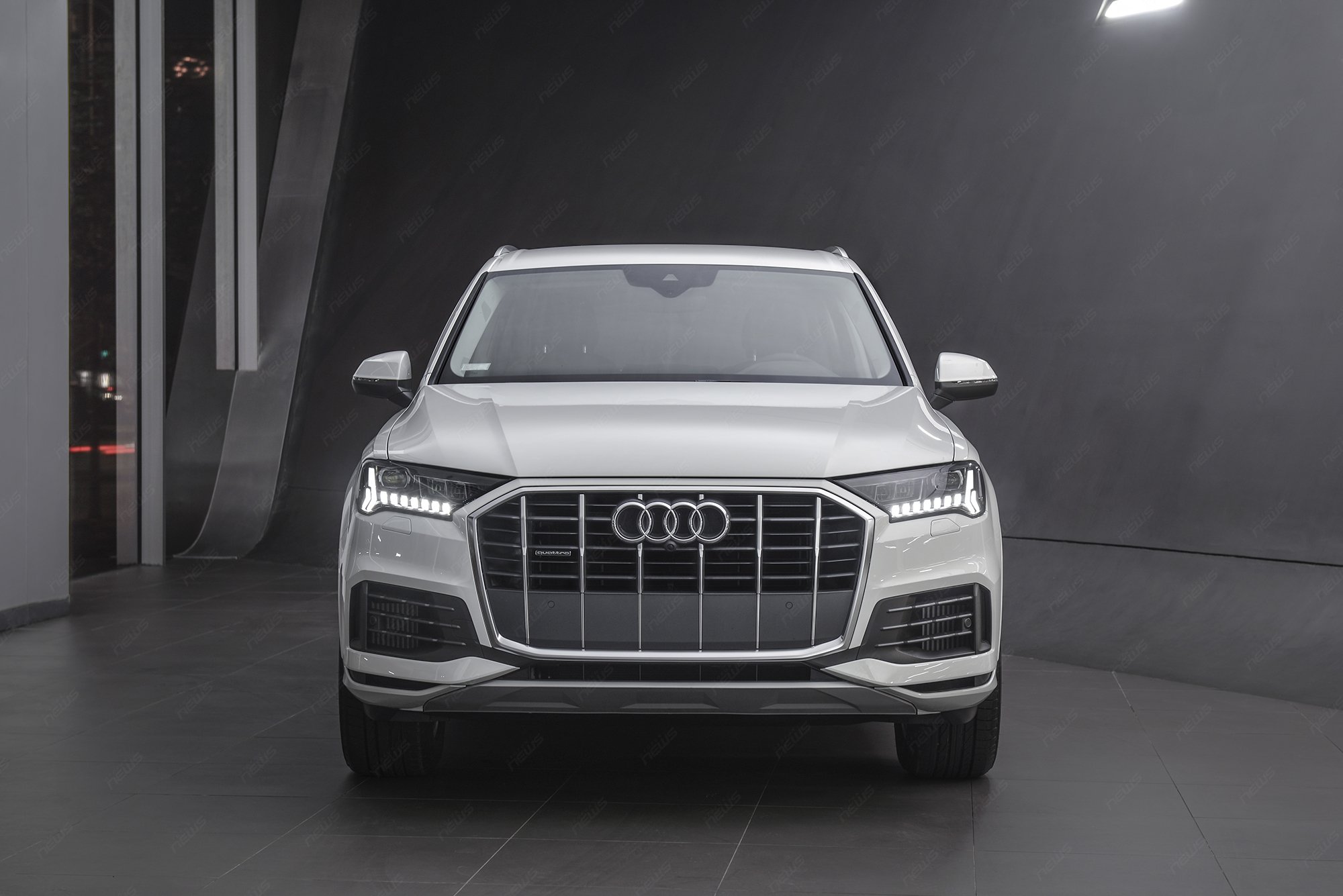 audi q7 ra mat