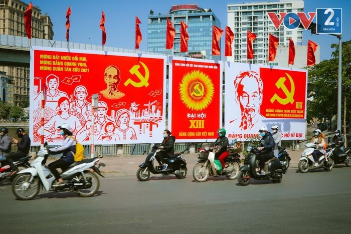 Một số vấn đề lý luận và thực tiễn về CNXH và con đường đi lên CNXH ở Việt Nam
