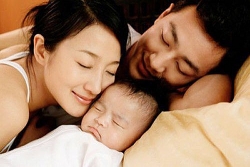 Khi vợ sinh con, chồng được hưởng chế độ thai sản như thế nào?